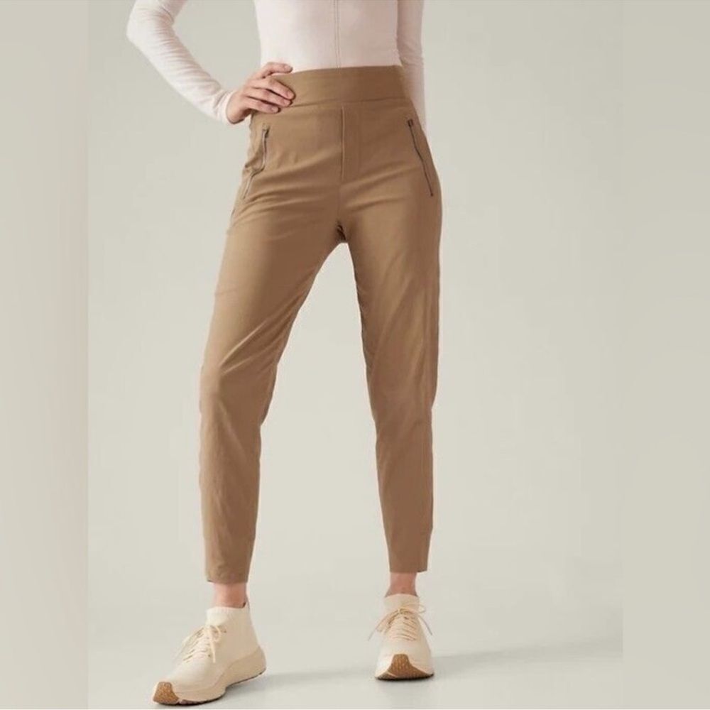 Athleta Trekkie North Jogger Big Sur Brown Tan Size 12